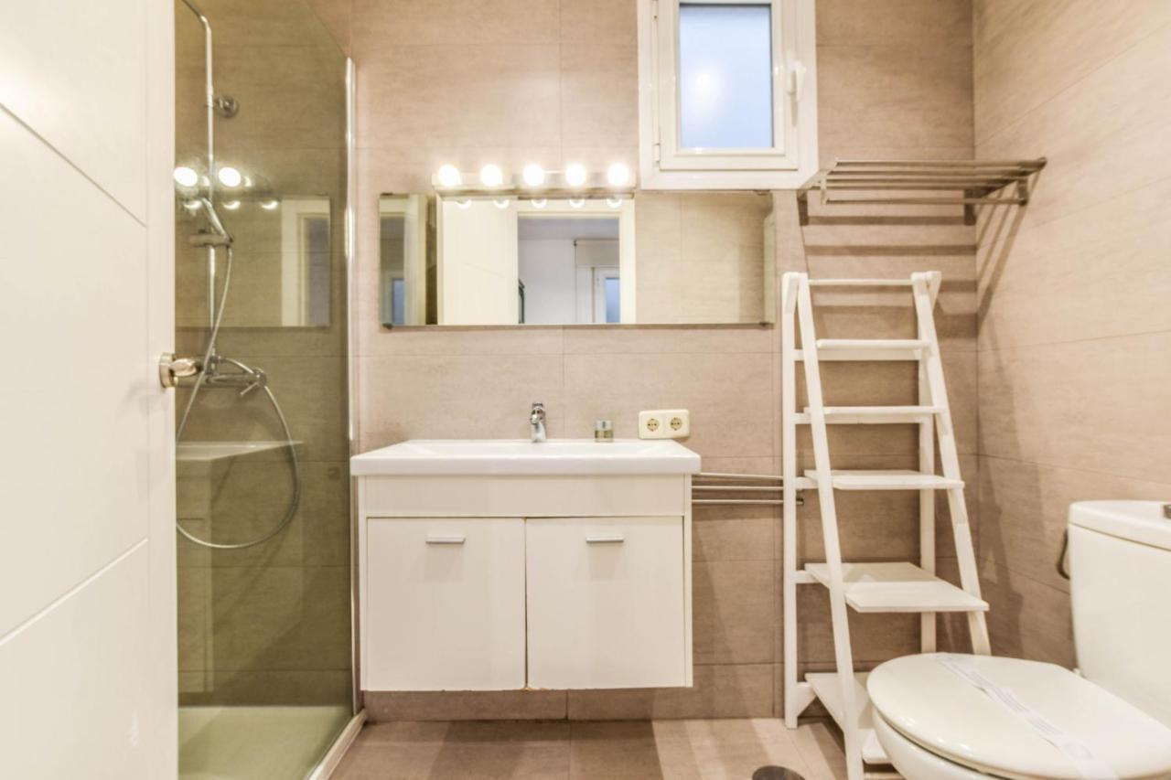 Apartamento En Malasana Apartment Madrid Exterior photo